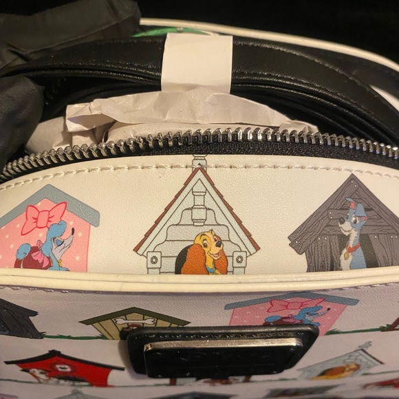 Loungefly X Disney Dogs of Disney crossbody bag - Picture 9 of 14